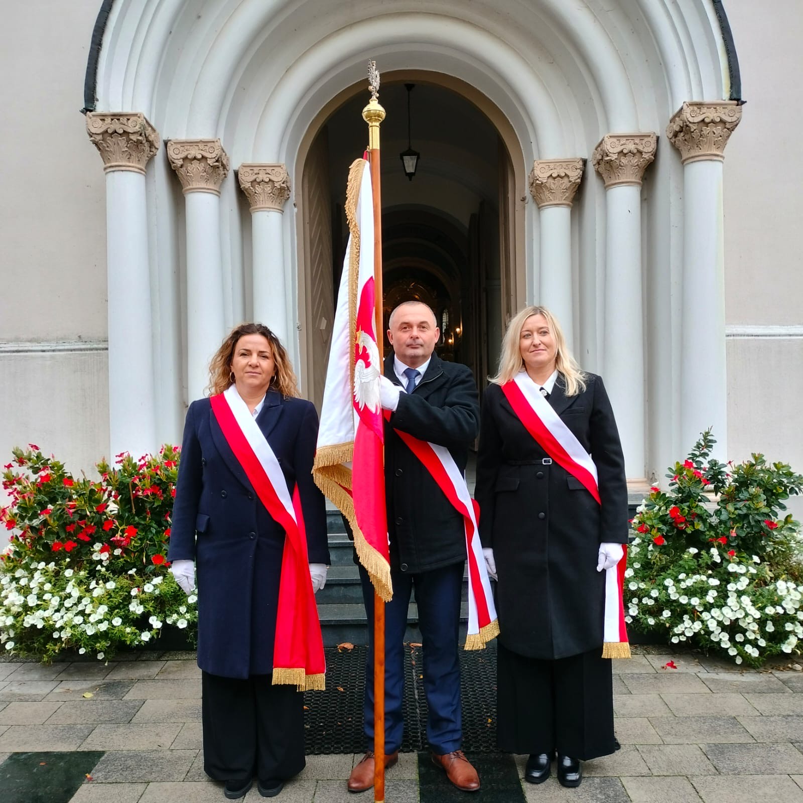 Uroczysta msza święta w intencji pracowników oświaty z terenu Gminy Piątnica.