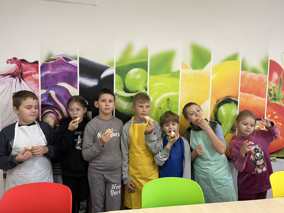 Domowe gofry na zajęciach świetlicy.