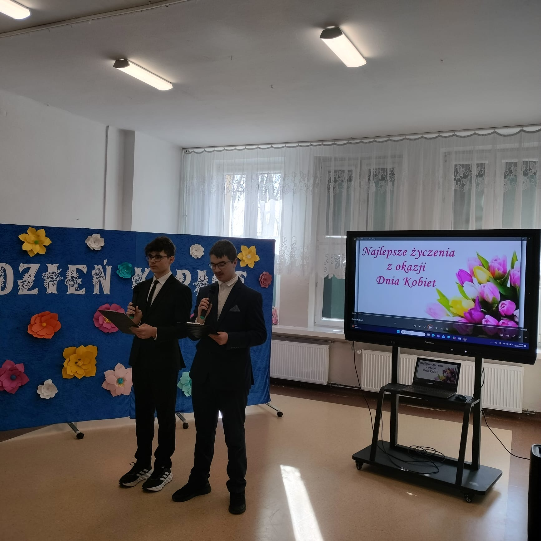 DZIEŃ KOBIET W NASZEJ SZKOLE!