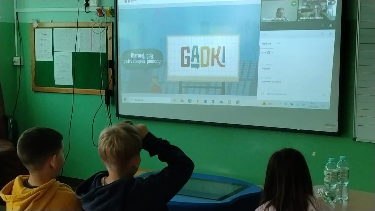 „Gadki z Maksem” i „Gadki z Wiki” – Programy Fundacji Dajemy Dzieciom Siłę